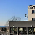Hotel Les Galets 3*