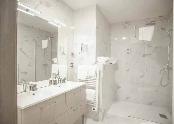 酒店 Les Galets 滨海克里耶勒